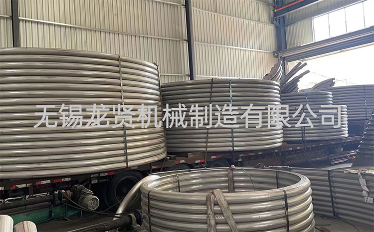 江蘇筒體半圓管哪家交貨快？龍賢：把 “急單” 變 “閃電單”，工業(yè)圈的 “準(zhǔn)時(shí)達(dá)王者”